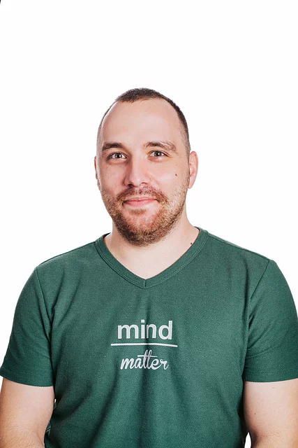 team-member-image