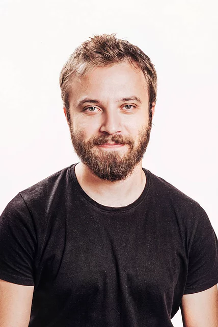 team-member-image